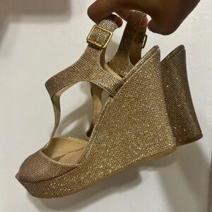 Rampage Gold Glitter Wedge Sandals, size 8.5